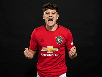 Daniel James completes move to...